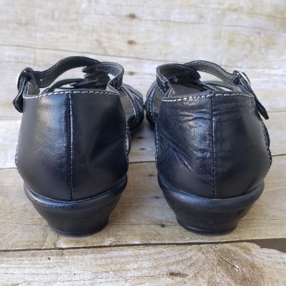 Dansko Black Leather T-strap Sandal Size 38 - Picture 3 of 6